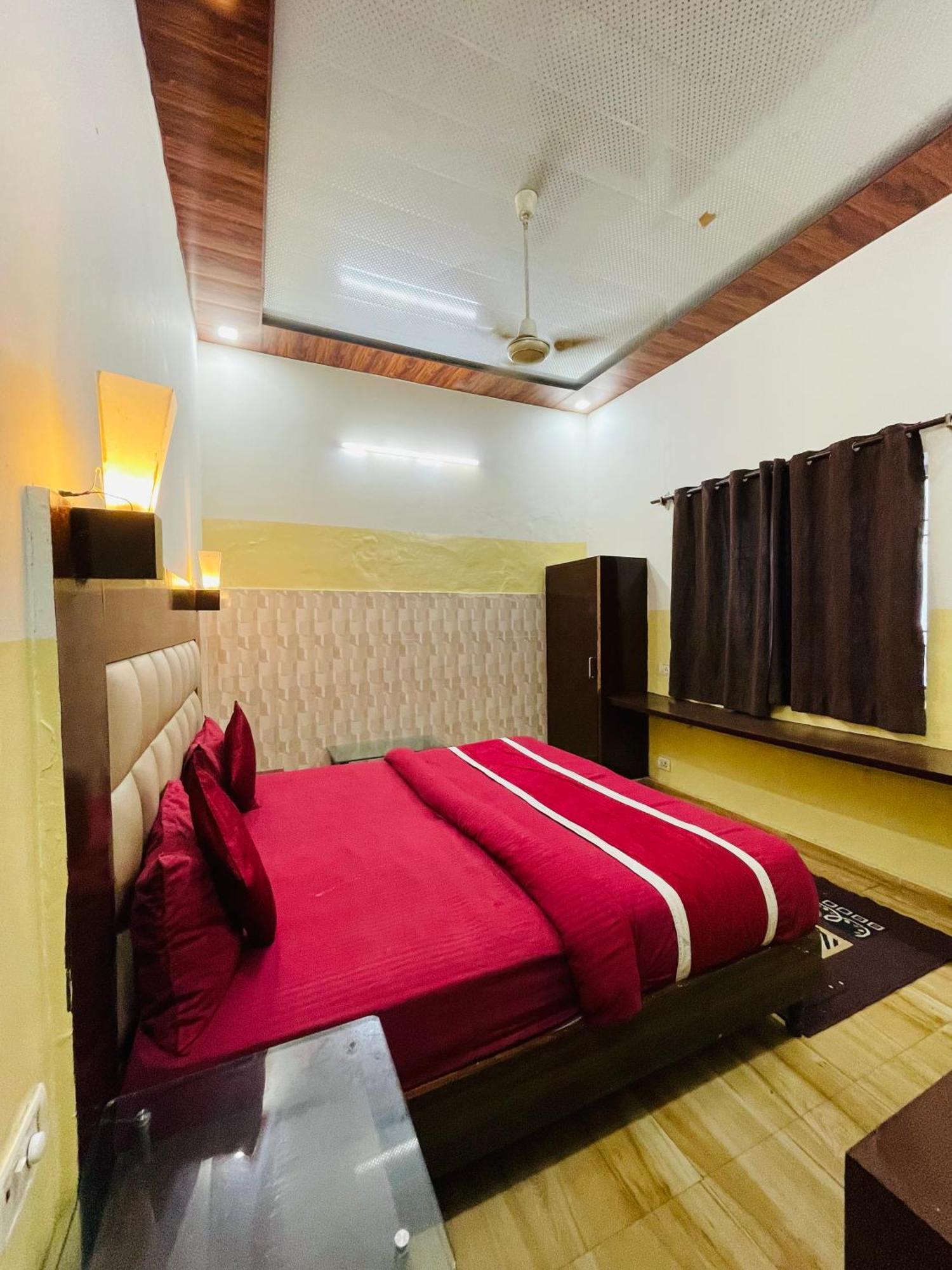 Hotel Fusion Best Rooms Agra  Exterior photo